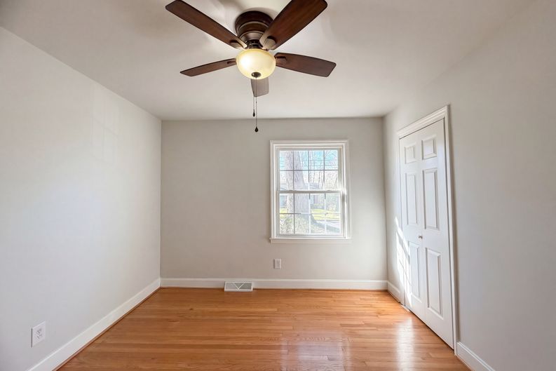 Photo 14 of 20 of 1512 Buckingham Ave, Gastonia, NC