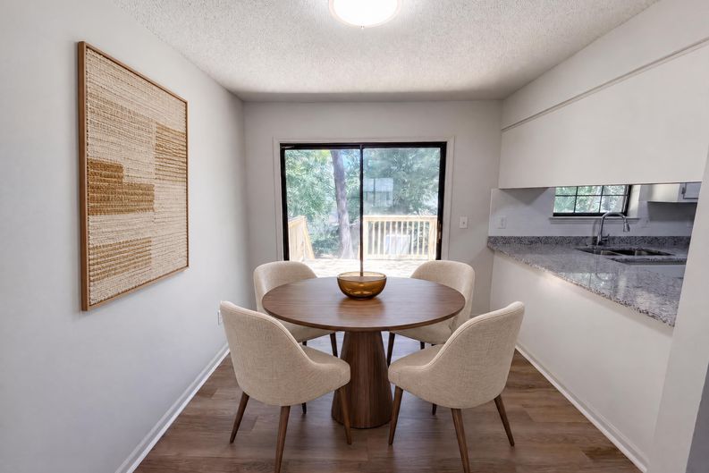 Photo 7 of 29 of 8911 Quail Run Dr, Chattanooga, TN