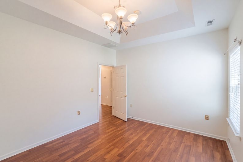 Photo 13 of 17 of 7175 Somerset Springs Dr, Charlotte, NC
