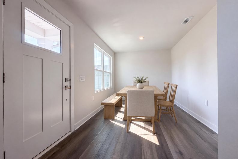 Photo 6 of 18 of 8680 Kenridge Ln, Fuquay Varina, NC