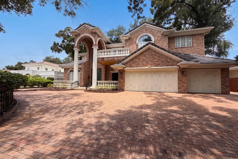 Photo 10 of 59 of 4407 W Dale Ave, Tampa, FL