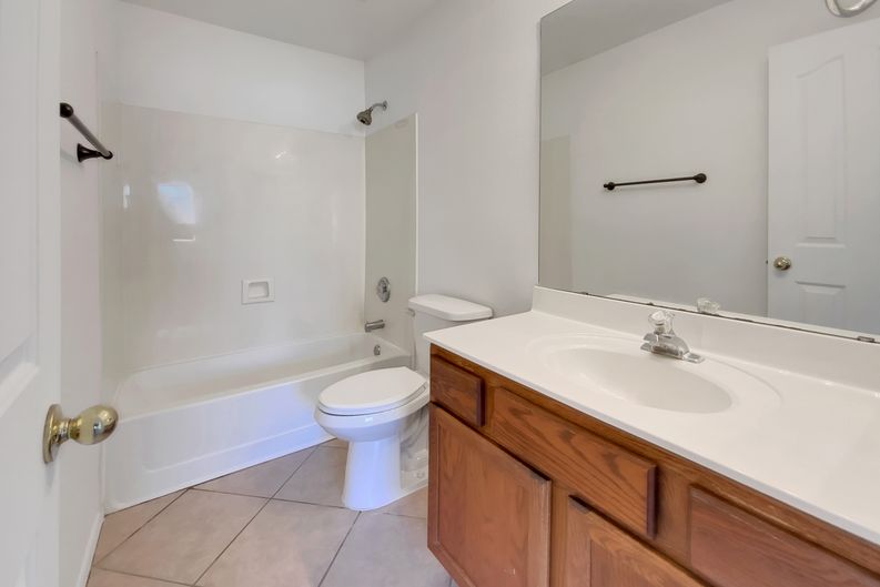 Photo 8 of 19 of 9728 E Kiva Ave, Mesa, AZ