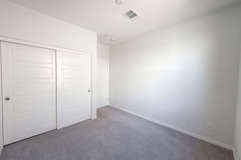 Photo 18 of 26 of 655 Angel Aura St, Las Vegas, NV