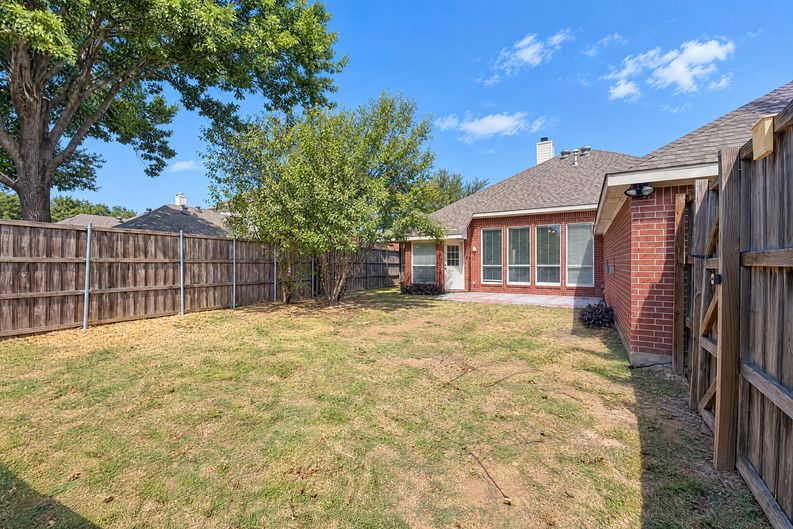 Photo 5 of 18 of 9911 Max Ln, Frisco, TX