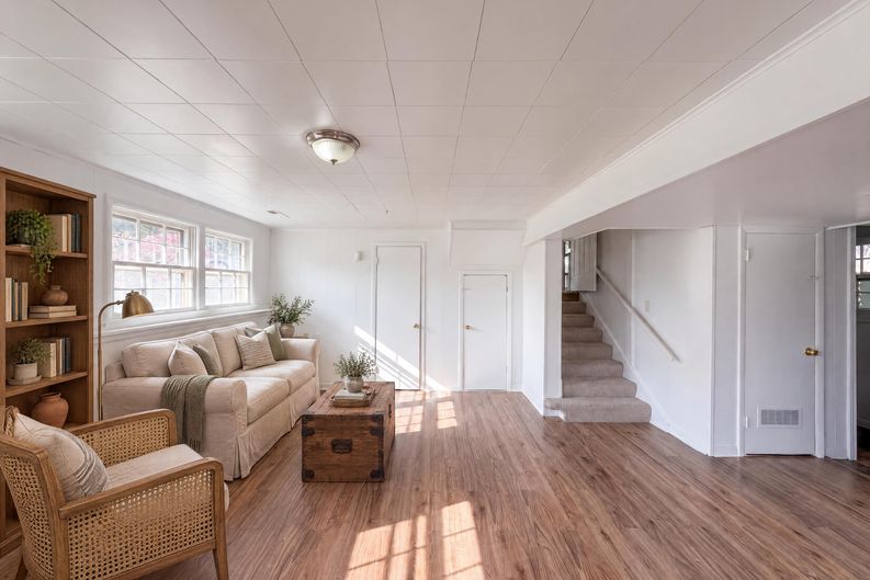 Photo 11 of 20 of 12904 E 54th St, Kansas City, MO