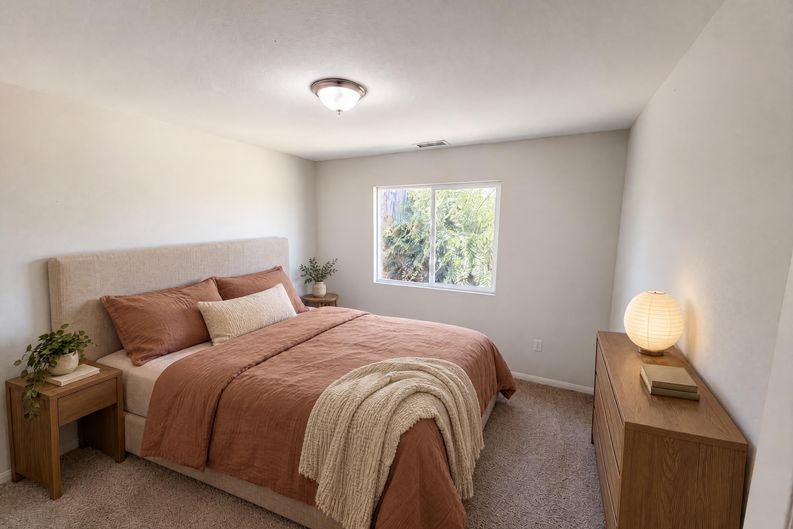 Photo 12 of 20 of 215 Laurel Ln, Hemet, CA