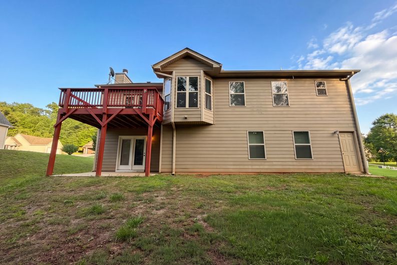 Photo 5 of 42 of 410 Redtail Rd, Jefferson, GA