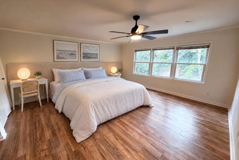 Photo 4 of 22 of 7022 Quail Hill Rd, Charlotte, NC