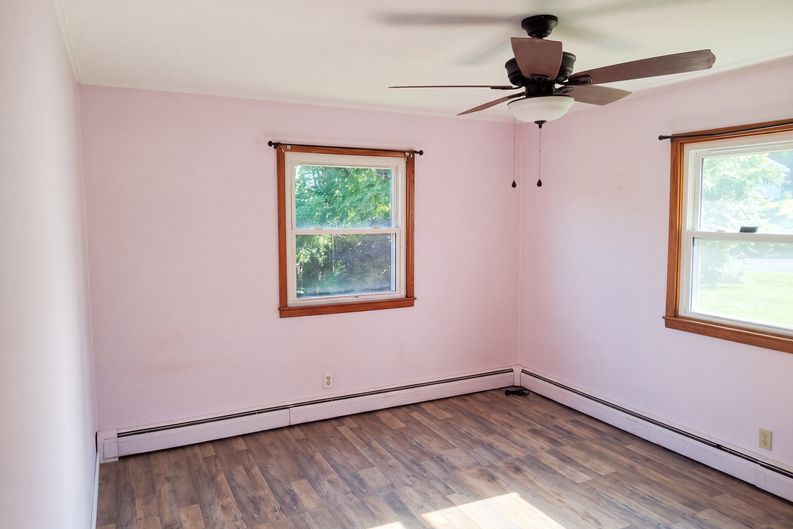 Photo 13 of 24 of 4888 Pinecrest Rd, Millport, NY