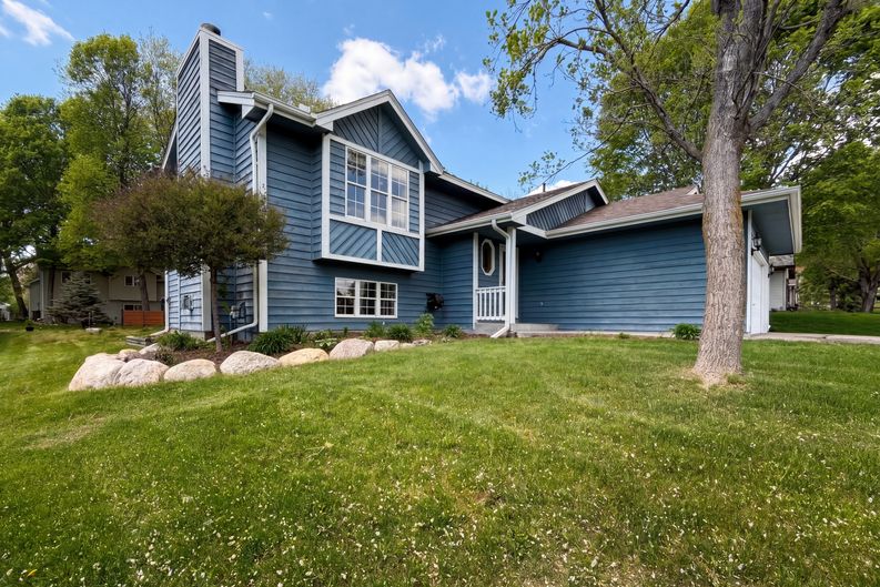 Photo 7 of 20 of 14734 Yosemite Ave S, Savage, MN