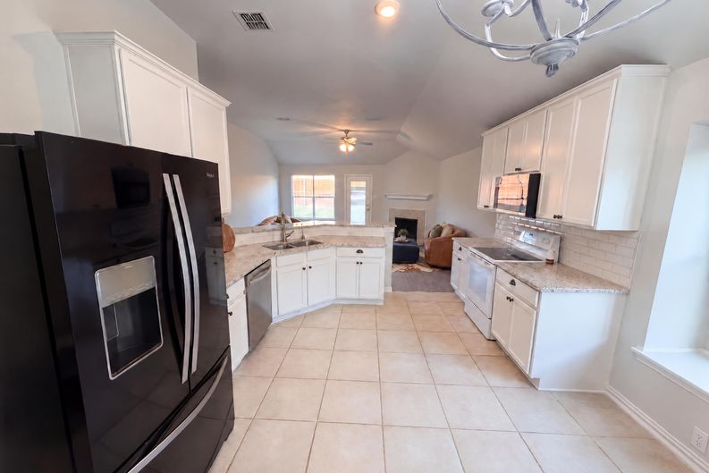 Photo 11 of 52 of 2821 Enchanted Eve Dr, Little Elm, TX