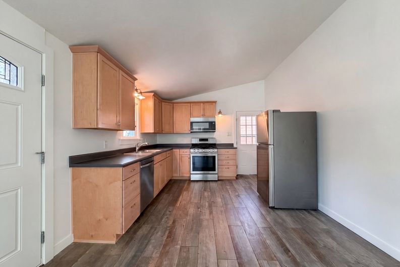 Photo 14 of 16 of 433 Sunnyside Ln, Longmont, CO