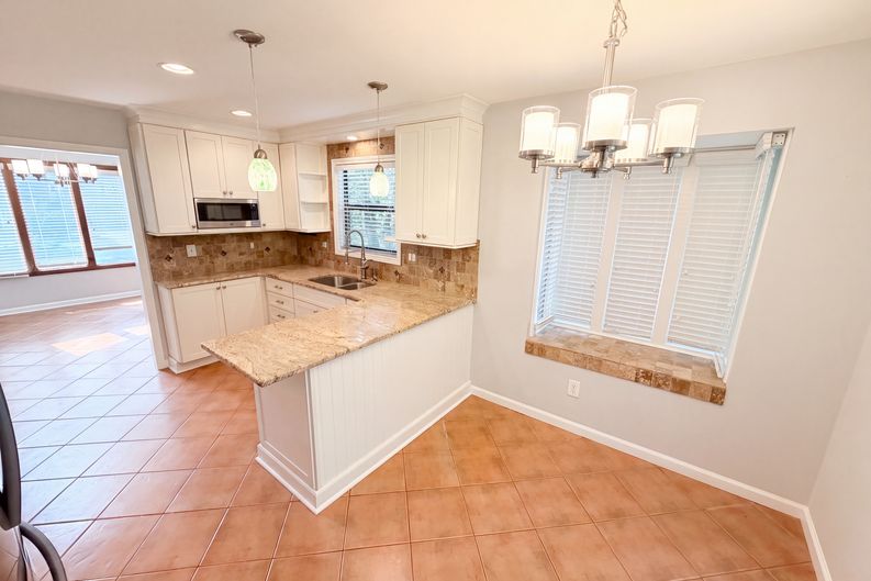 Photo 12 of 33 of 3409 Woodrun Trl, Marietta, GA