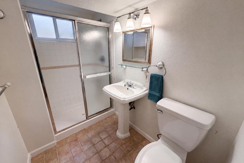 Photo 23 of 29 of 1741 S Krameria Way, Denver, CO