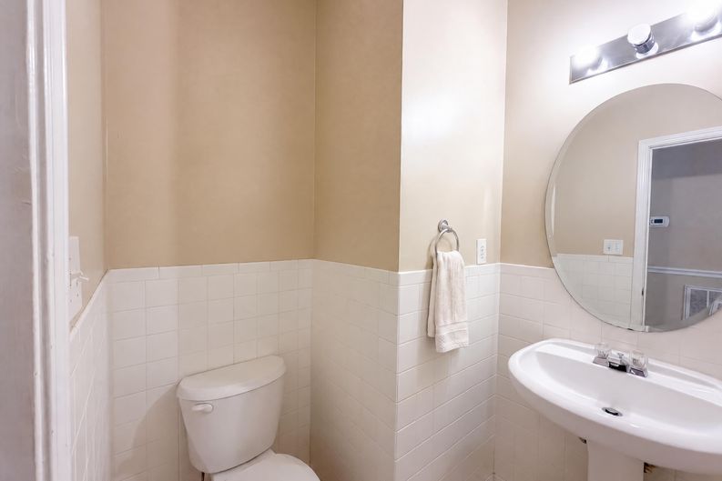 Photo 8 of 18 of 5328 Seaspray Ln, Raleigh, NC