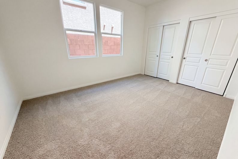 Photo 8 of 27 of 4220 Iris Pearl Ave, North Las Vegas, NV