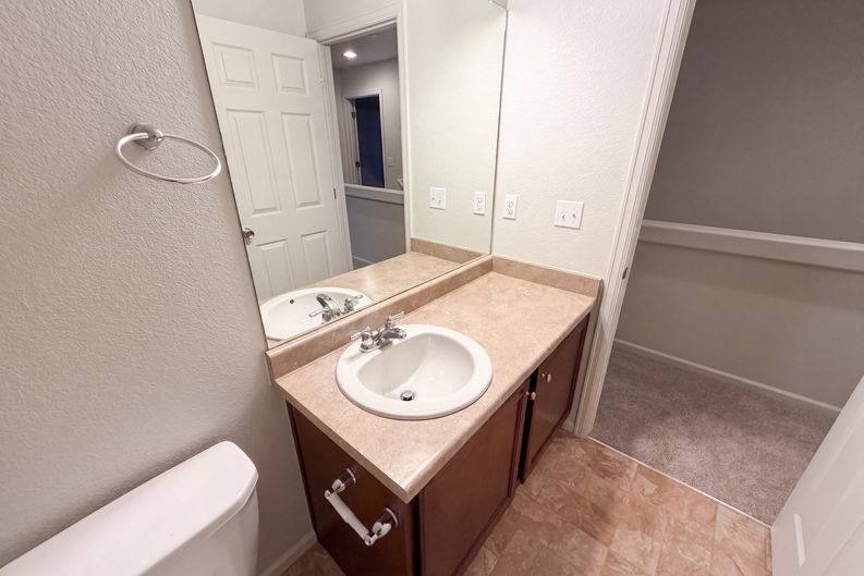 Photo 22 of 35 of 5573 Killarney Ct, Denver, CO