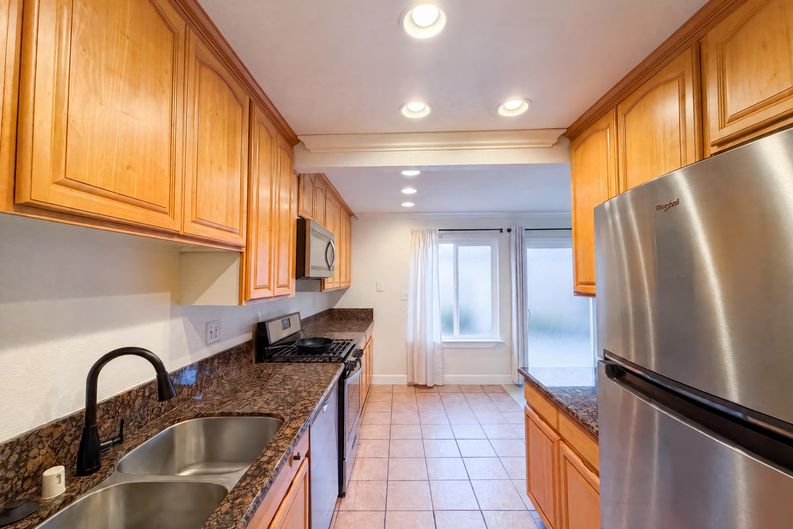 Photo 8 of 40 of 208 Touchstone Pl, West Sacramento, CA