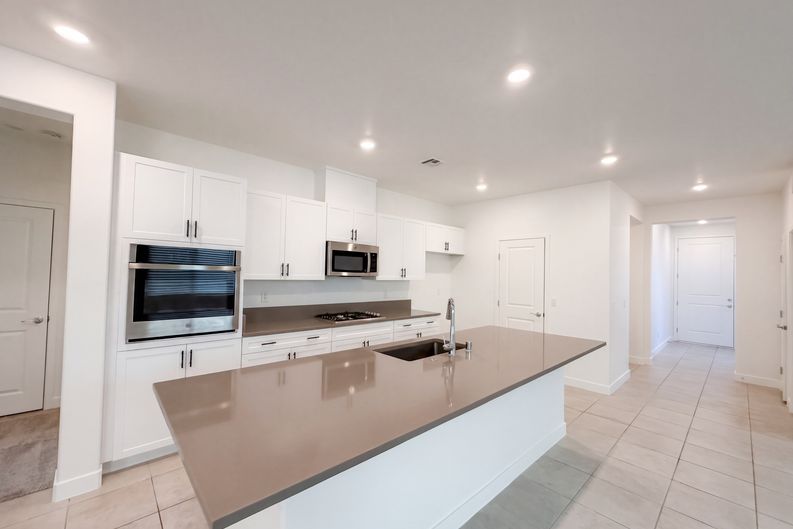 Photo 8 of 40 of 446 Royal Palms Ln, Mesquite, NV