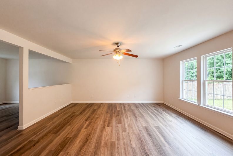 Photo 7 of 26 of 5503 Hardie Farm Dr, Greensboro, NC