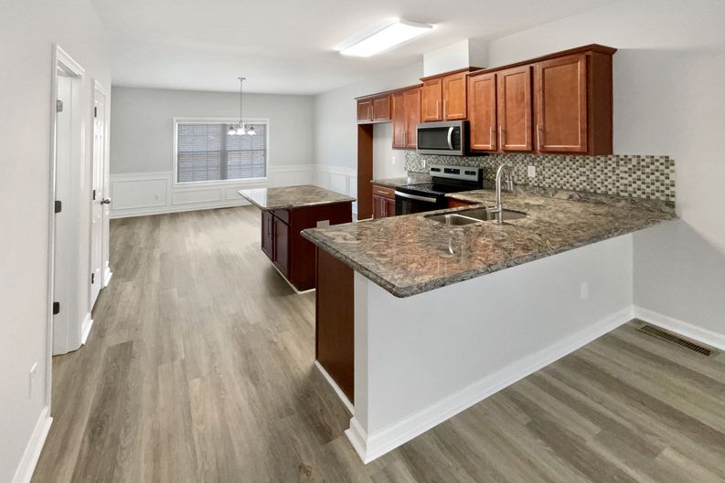 Photo 34 of 52 of 1622 Halliard Dr, Lawrenceville, GA