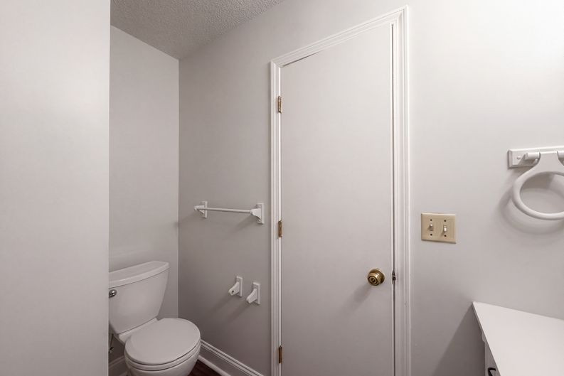 Photo 10 of 21 of 7511 Orient Ave, Kansas City, KS