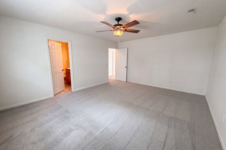 Photo 12 of 28 of 252 Cameron St, Summerville, SC