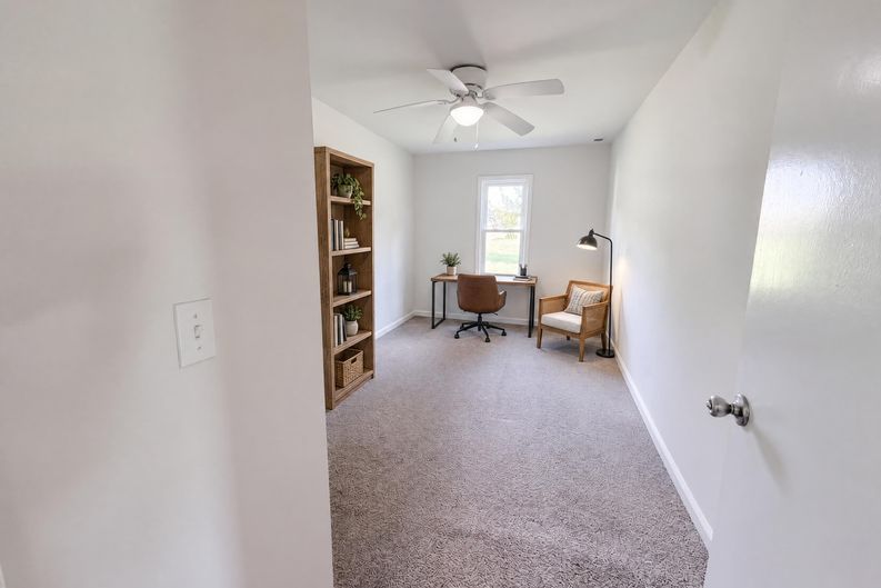 Photo 8 of 13 of 2545 W Mount Vernon Rd, Bethpage, TN