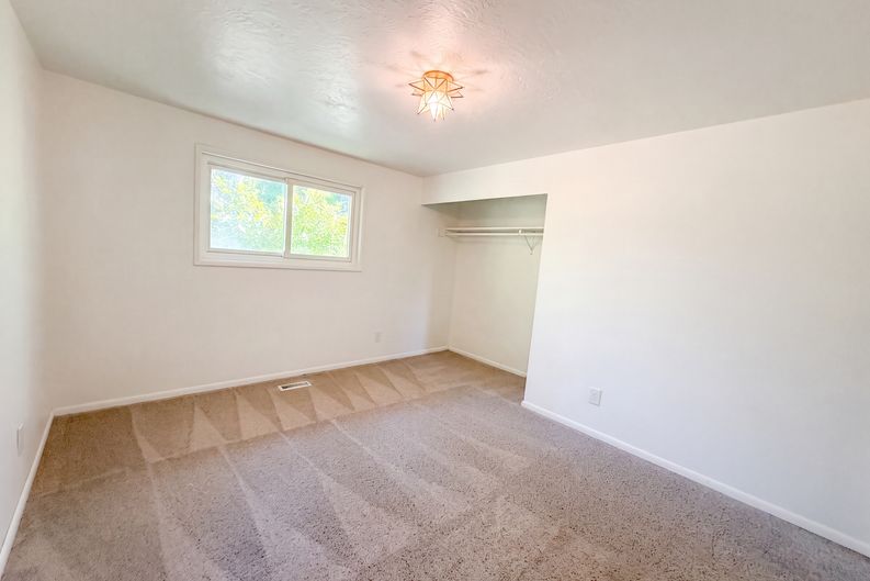 Photo 12 of 21 of 220 NE Cambridge Cir, Corvallis, OR