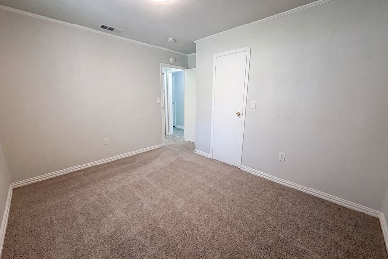 Photo 8 of 16 of 4268 Texas College Dr, Dallas, TX