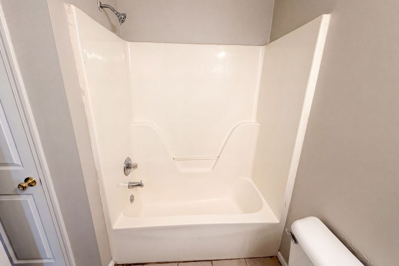 Photo 14 of 26 of 3045 Stonebridge Creek Dr, Lithonia, GA