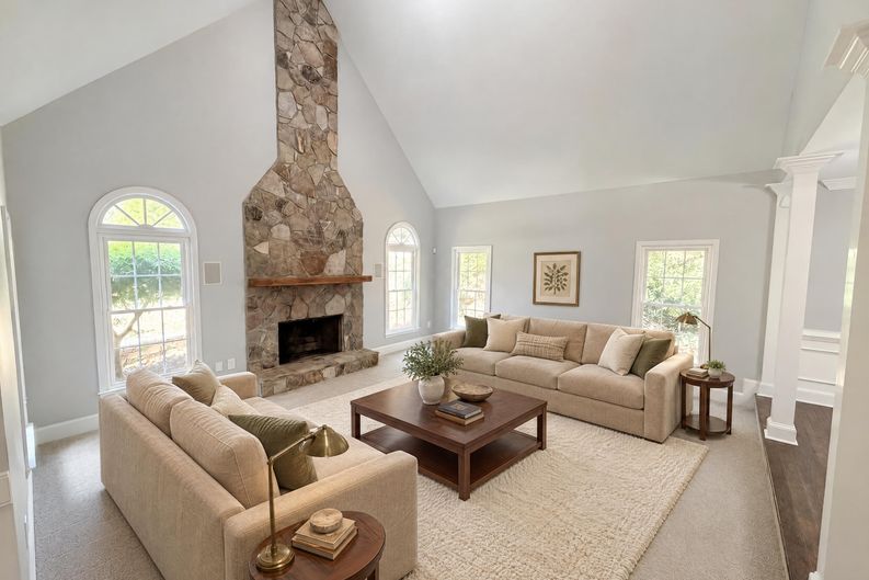 Photo 3 of 58 of 984 Forest Pond Ct, Marietta, GA