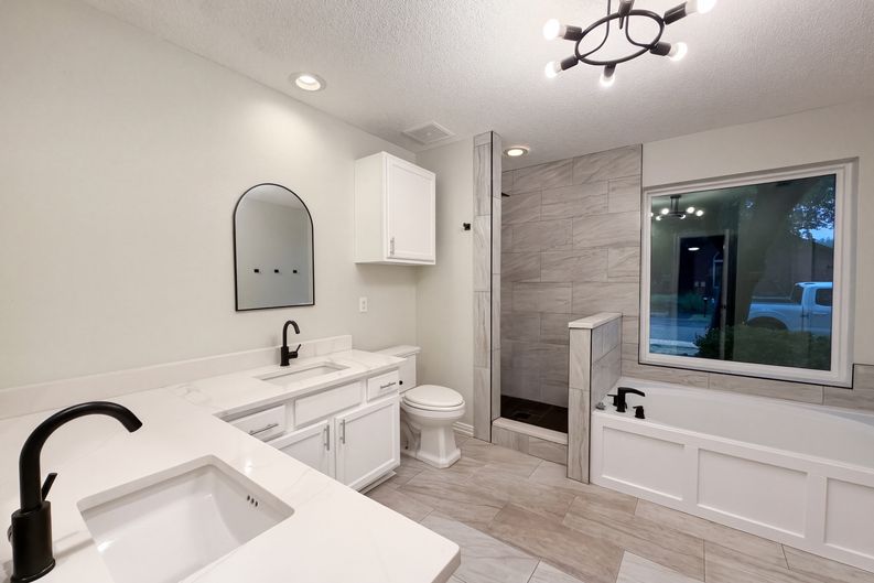 Photo 20 of 31 of 2228 Silverthorn Ln, Flower Mound, TX