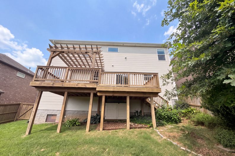 Photo 7 of 22 of 8052 Brockman Ln, Nashville, TN