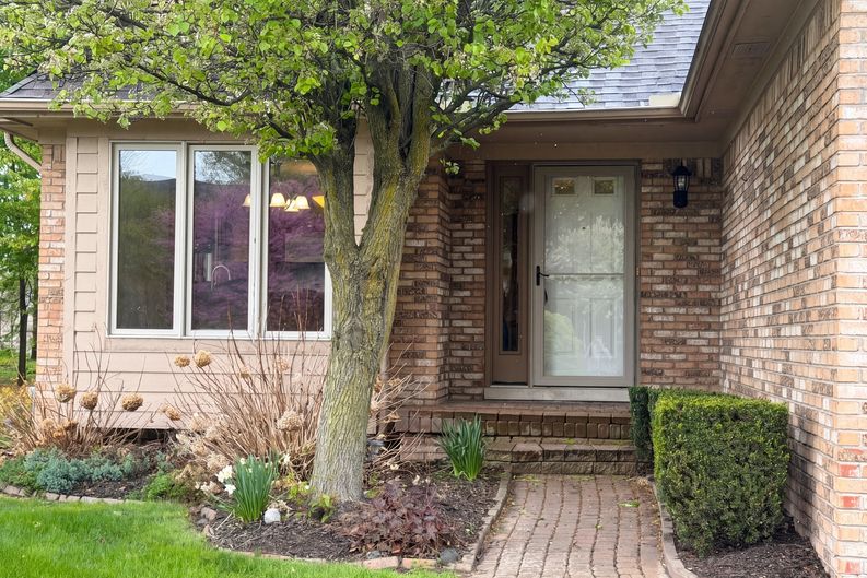 Photo 20 of 24 of 52186 Jacqueline Ct, Macomb, MI