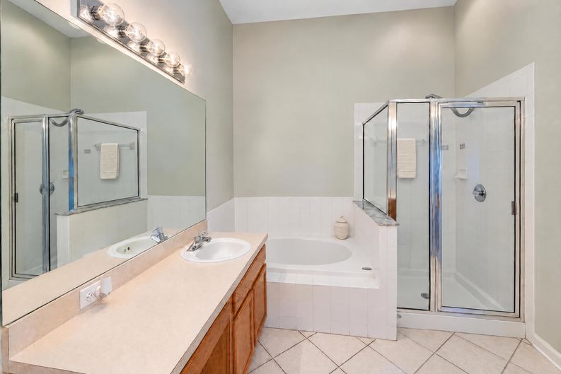 Photo 28 of 37 of 30447 Iverson Dr, Wesley Chapel, FL