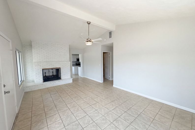 Photo 3 of 18 of 1306 Morningside Dr, Lake Wales, FL