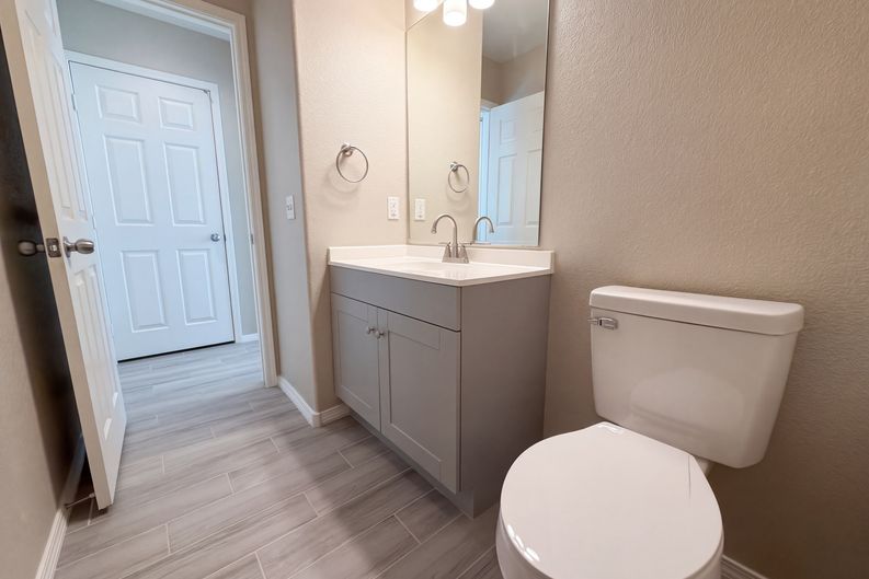 Photo 13 of 19 of 8141 Finch Feather St, Las Vegas, NV