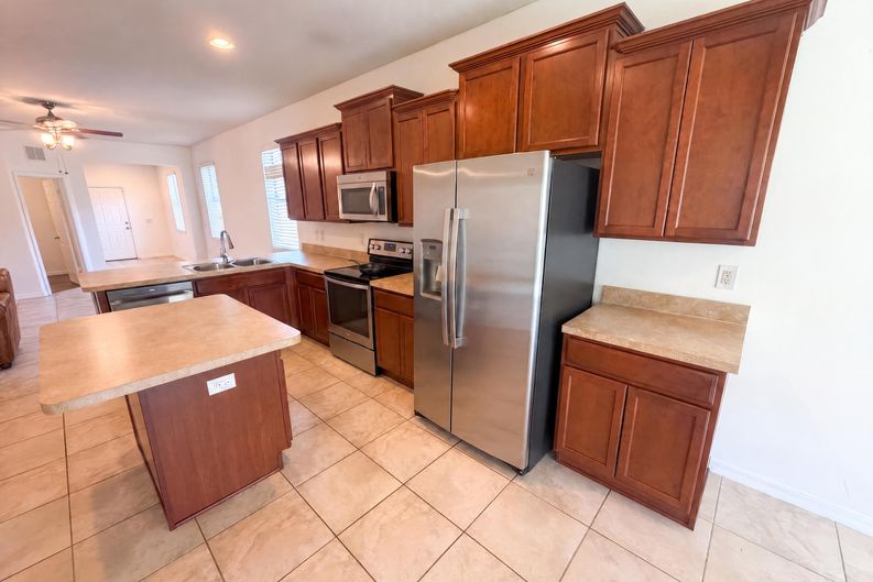 Photo 37 of 47 of 1416 Hickory View Cir, Parrish, FL