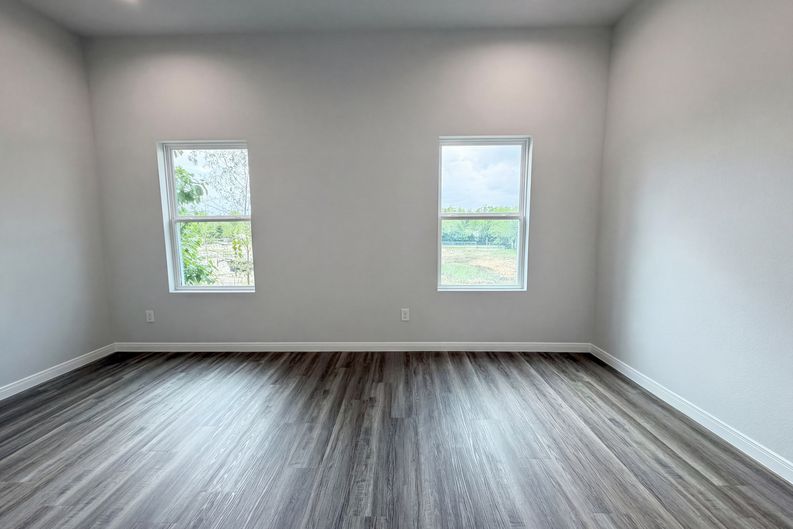 Photo 13 of 17 of 18803 Luminescent Ln, Spring, TX
