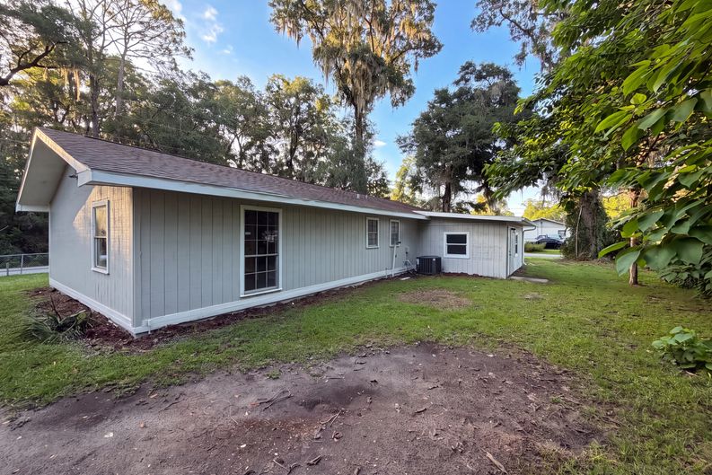 Photo 5 of 22 of 5750 NW 55th Ave, Ocala, FL