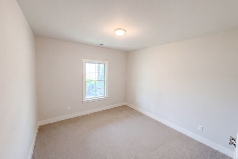 Photo 13 of 25 of 24 Silky Oak Cir SW, Huntsville, AL