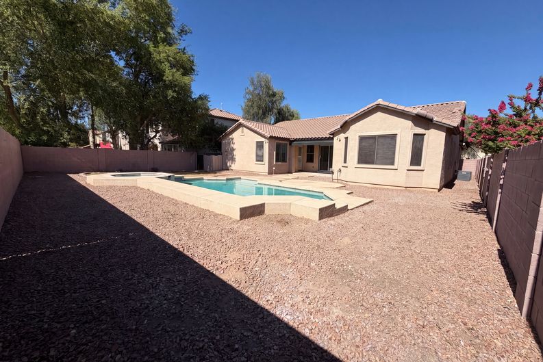 Photo 5 of 35 of 550 S Emerson St, Chandler, AZ