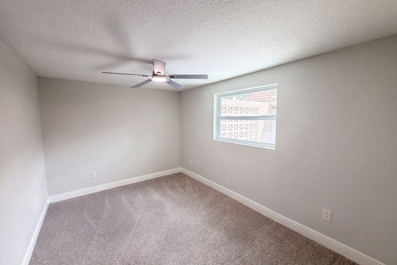 Photo 4 of 37 of 5324 Reef Dr, New Port Richey, FL