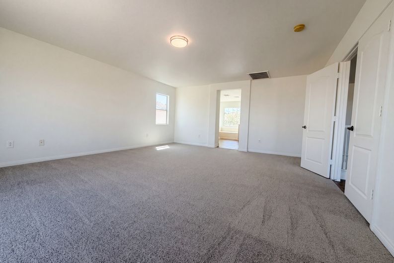 Photo 4 of 24 of 6224 Silver Edge St, North Las Vegas, NV