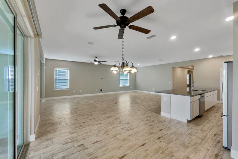 Photo 11 of 24 of 1657 Marsh Pointe Dr, Clermont, FL