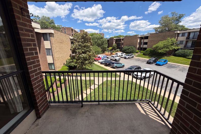 Photo 5 of 16 of 9907 Blundon Dr, Silver Spring, MD
