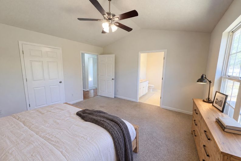 Photo 9 of 18 of 124 Amelia Garden Way, Lawrenceville, GA