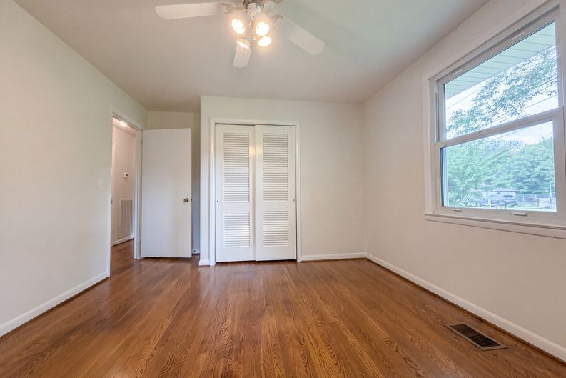 Photo 6 of 18 of 109 Krantz Ct, Ashland City, TN