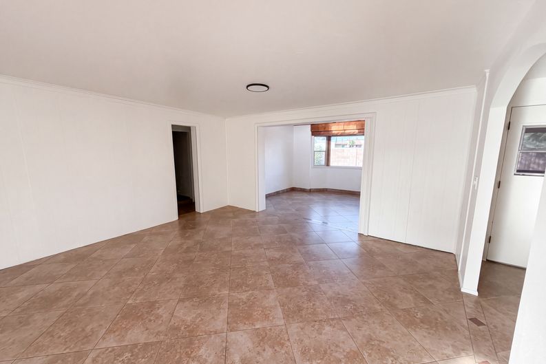Photo 6 of 19 of 917 N Miller Dr, Tucson, AZ